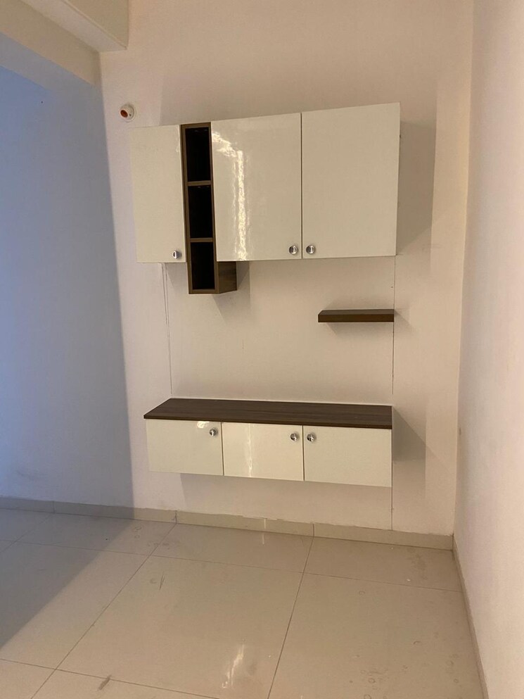 Room, rajapushpa-regalia 3 Bedroom 2600 Sq.Ft. Apartment In Kokapet Hyderabad 9080020