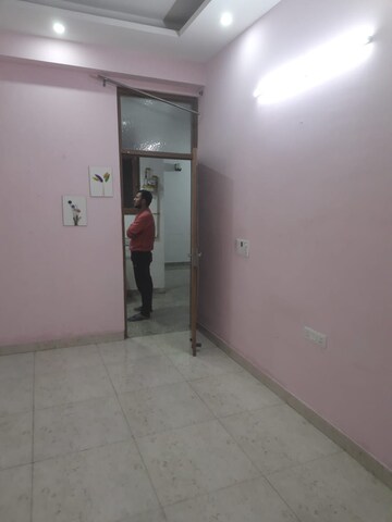 Room in 2 BHK Apartment at Astha Lane Residents Welfare Association, Indrapuram – for Rent