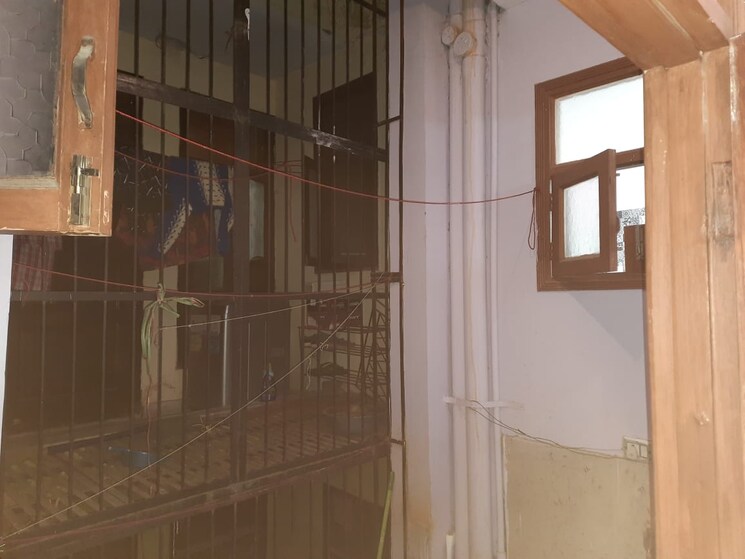 Balcony, astha-lane-residents-welfare-association 2 Bedroom 825 Sq.Ft. Apartment In Indrapuram Ghaziabad 9080012