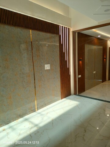  5 BHK Villa at Tulsi Nagar – for Sale