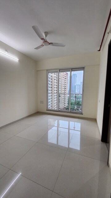 Bedroom in 3 BHK Apartment at Kapur Bawdi – for Rent