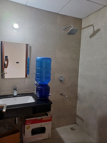 Furnished Amenities in Studio Apartment at Omaxe Hazratganj, Gomti Nagar – for Rent