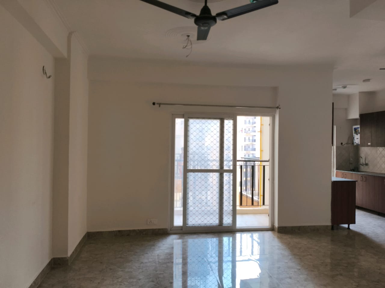 3 BHK 1400 Sq.Ft. Apartment in Amrapali Terrace Homes