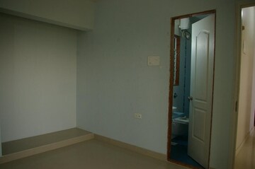 Room in 2 BHK Apartment at Hubtown Greenwoods, Vartak Nagar – for Sale