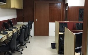 Team Area in 2 BHK Builder Floor at Laxmi Nagar – for Sale
