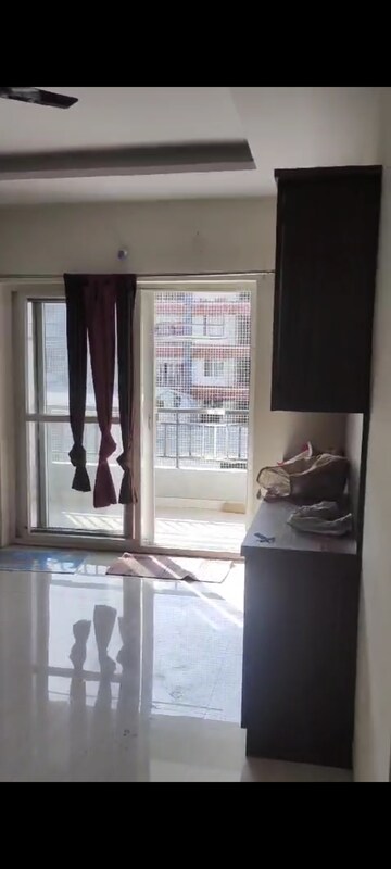 Room in 3 BHK Apartment at Udaya Northend, Kondapur – for Rent