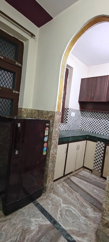 Kitchen in 1.5 BHK Builder Floor at Mayur Vihar Phase 1 – for Rent