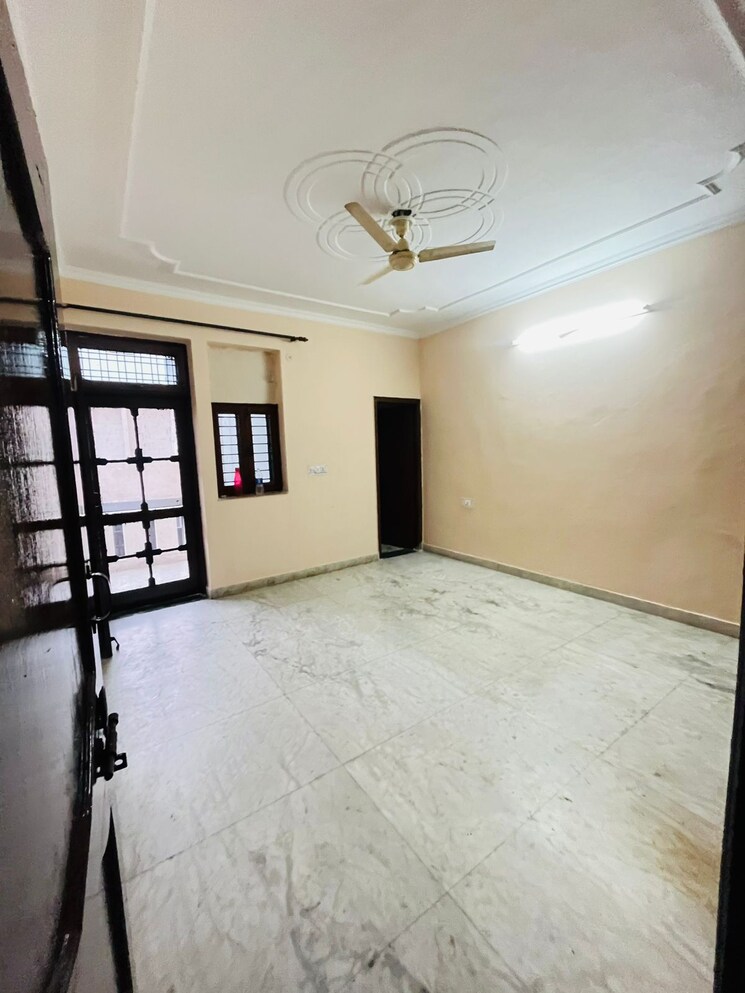 Room, unitech-cyber-park 2 Bedroom 1470 Sq.Ft. Builder Floor In Sector 39 Gurgaon 9080190