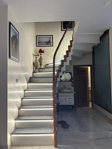 Staircase in 6+ BHK Independent House at Sector 85 – for Sale