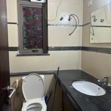 Team Area in 2 BHK Apartment at Unitech Uniworld Gardens 2, Malibu Town – for Rent