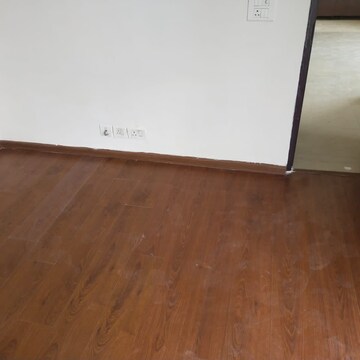 Room in 2 BHK Apartment at Amrapali Zodiac, Sector 120 – for Rent