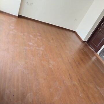 Room in 2 BHK Apartment at Amrapali Zodiac, Sector 120 – for Rent