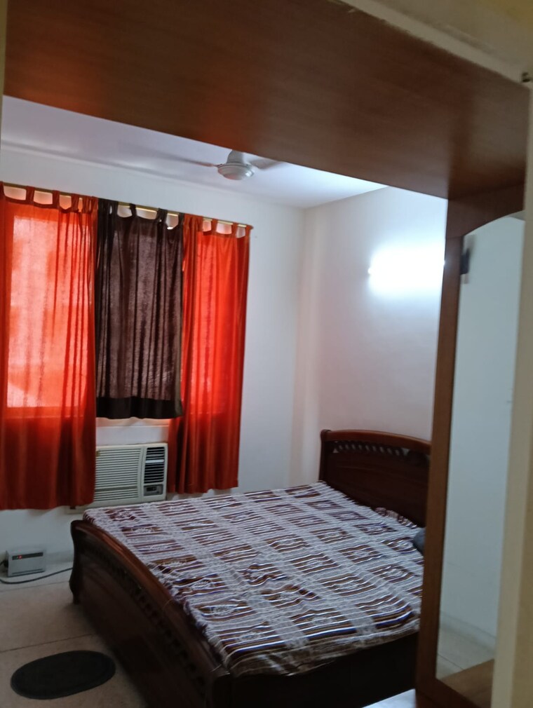 Bedroom, dlf-the-royalton-tower 2 Bedroom 1153 Sq.Ft. Apartment In Dlf Phase V Gurgaon 9080272