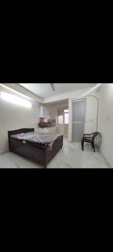 1 RK Builder Floor For Rent in Saket