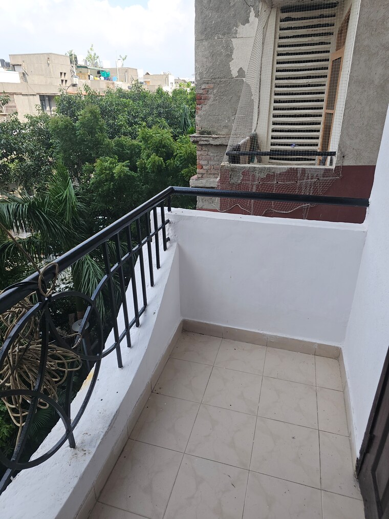 Balcony, sector 22 dwarka 3.5 Bedroom 1800 Sq.Ft. Apartment In Sector 22 Dwarka Delhi 9080284