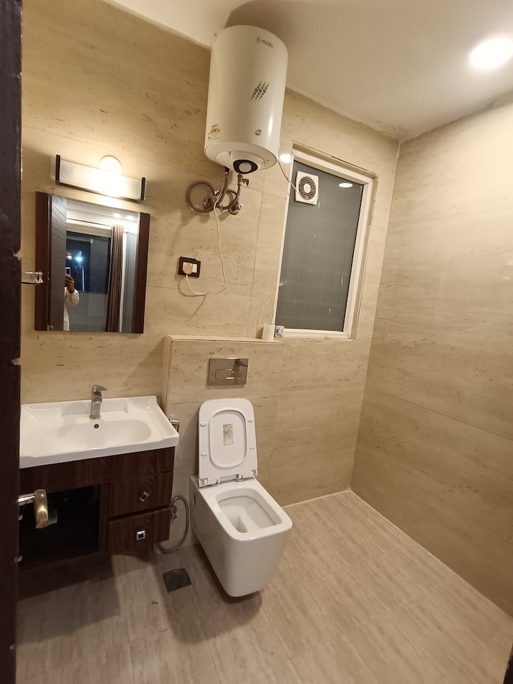 Team Area, aradhya-homes 4 Bedroom 2700 Sq.Ft. Builder Floor In Sector 67a Gurgaon 9080318