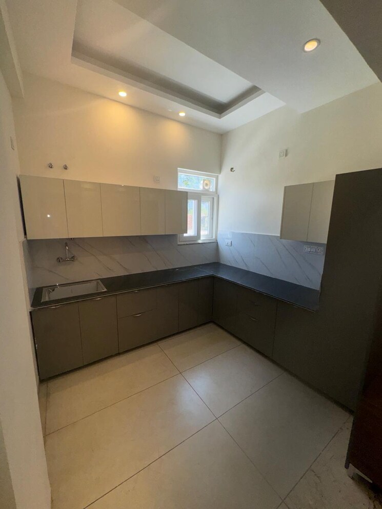Kitchen, gujrara mansingh 3 Bedroom 1400 Sq.Ft. Builder Floor In Gujrara Mansingh Dehradun 9080286