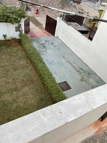 Balcony in 3 BHK Independent House at Uday Arden 45, Sector 45 – for Rent