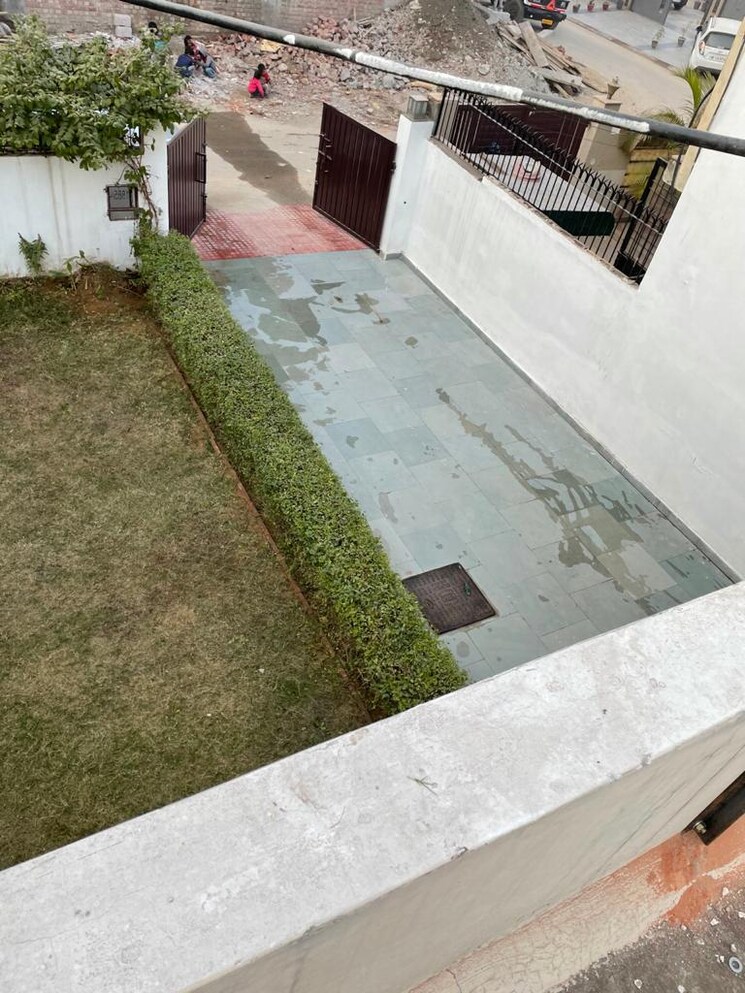 Balcony, uday-arden-45 3 Bedroom 2500 Sq.Ft. Independent House In Sector 45 Gurgaon 9080329