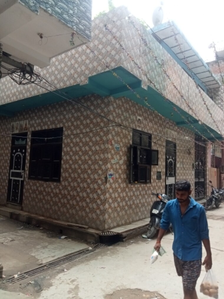 Exterior View, sadarpur 6+ Bedroom 150 Sq.Yd. Independent House In Sadarpur Noida 9080369