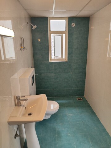 Bathroom in 3 BHK Apartment at Omaxe R2, Gomti Nagar – for Rent