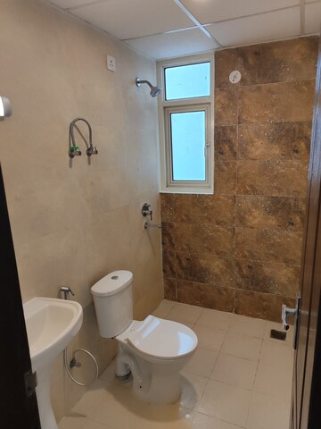 Bathroom in 3 BHK Apartment at Omaxe R2, Gomti Nagar – for Rent