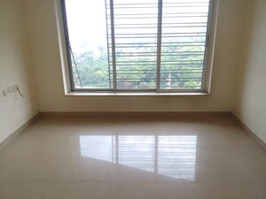 Room in 2 BHK Apartment at Kalpataru Hills, Manpada – for Sale