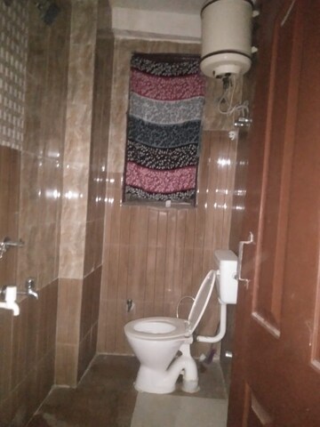 Bathroom in 1 BHK Apartment at Chattarpur – for Rent