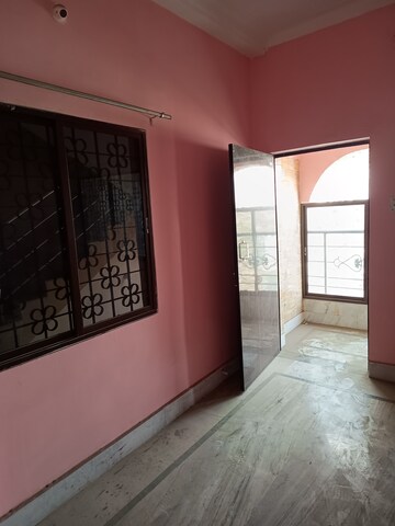 Room in 3 BHK Apartment at Burma Mines – for Rent