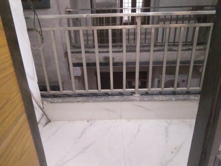 Balcony, chattarpur 4 Bedroom 1600 Sq.Ft. Builder Floor In Chattarpur Delhi 9080365