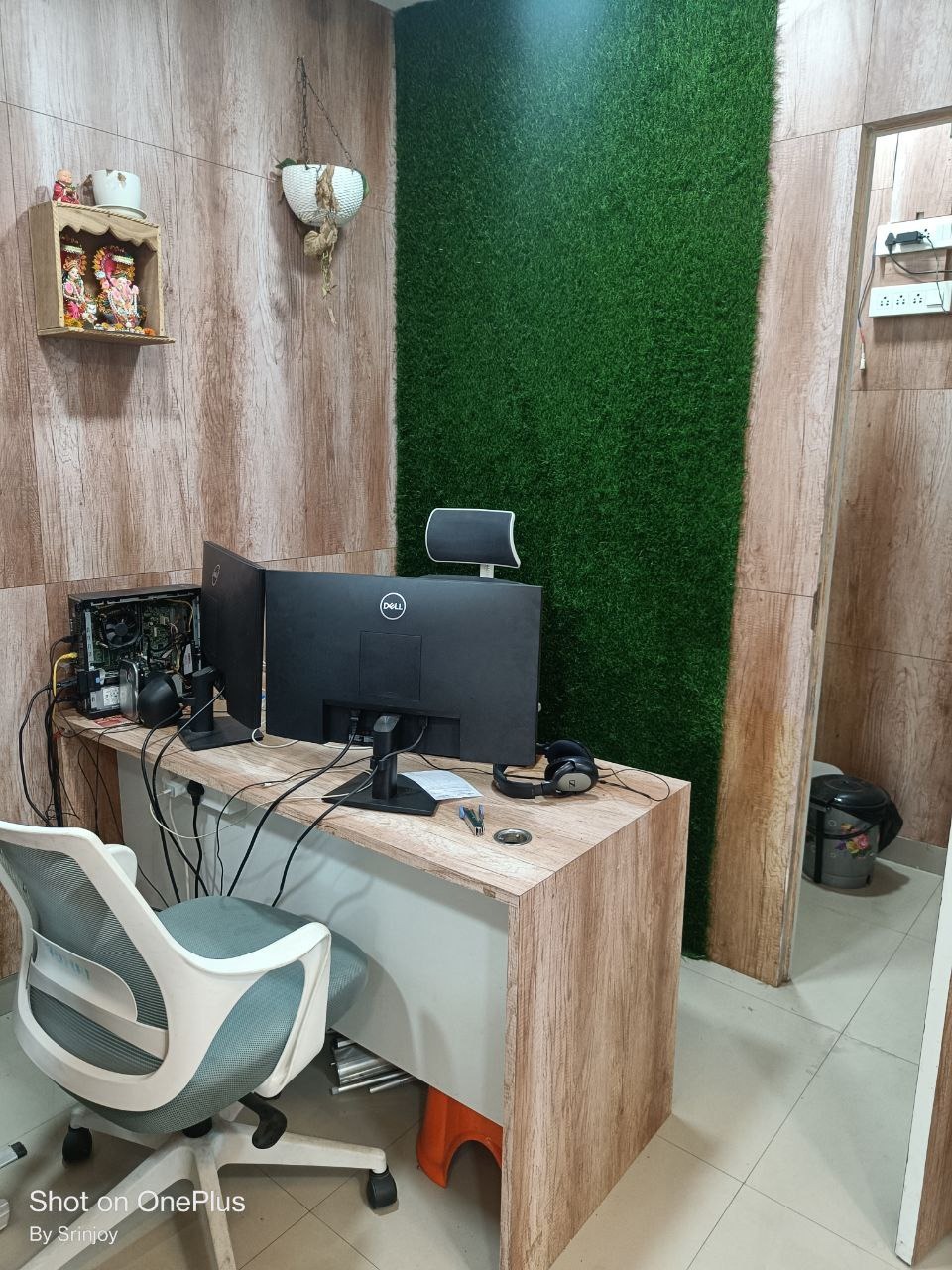 Office Space For Sale in Arch Square x2