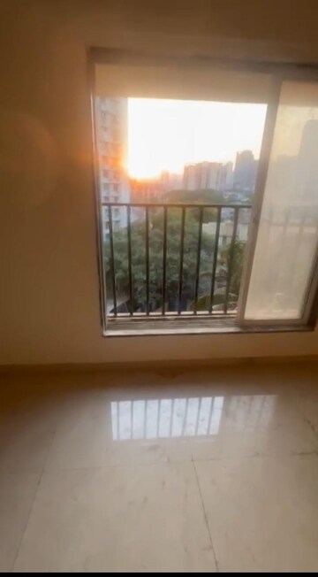 Room in 1 BHK Apartment at Ashoka Nahur Gaonthan Shivshakti CHS, Mulund West – for Sale