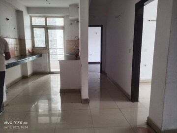 2 BHK Apartment For Rent in Gaurs Global Village, Sain Vihar