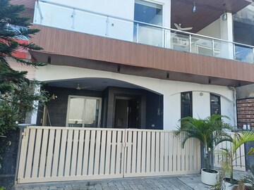 4 BHK Villa For Sale in Landcraft Golflink Villas, Pandav Nagar