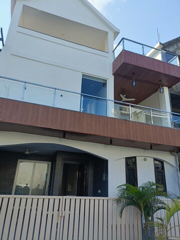 4 BHK Villa – Exterior View View at Landcraft Golflink Villas, Pandav Nagar - for Sale
