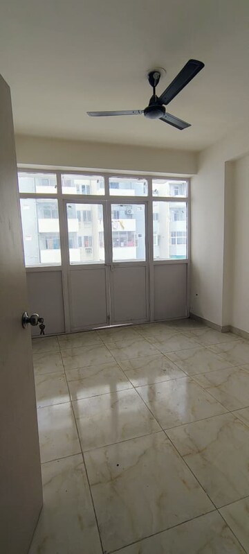 Room in 3 BHK Apartment at Sarvome Shree Homes, Sector 45 – for Rent