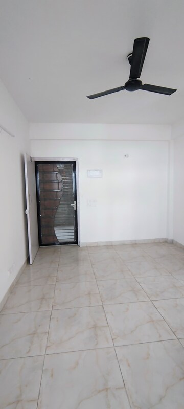 Room in 3 BHK Apartment at Sarvome Shree Homes, Sector 45 – for Rent