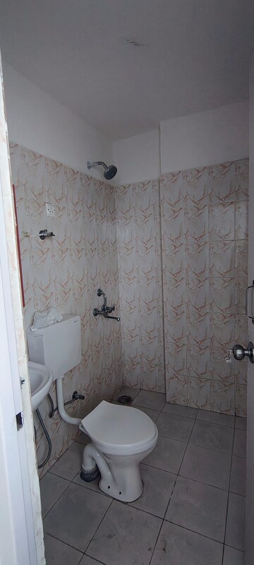 Bathroom in 3 BHK Apartment at Sarvome Shree Homes, Sector 45 – for Rent