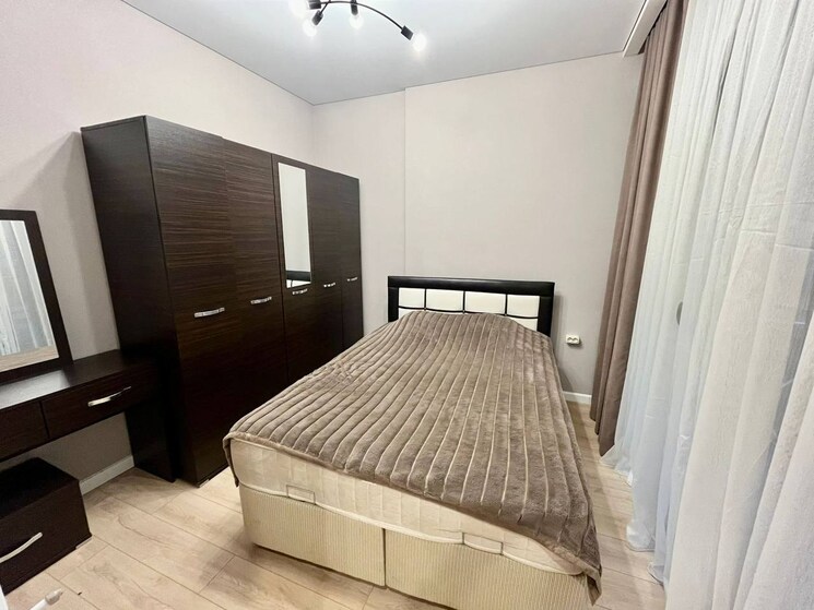 Bedroom, shanti niketan 4 Bedroom 400 Sq.Yd. Builder Floor In Shanti Niketan Delhi 9080501