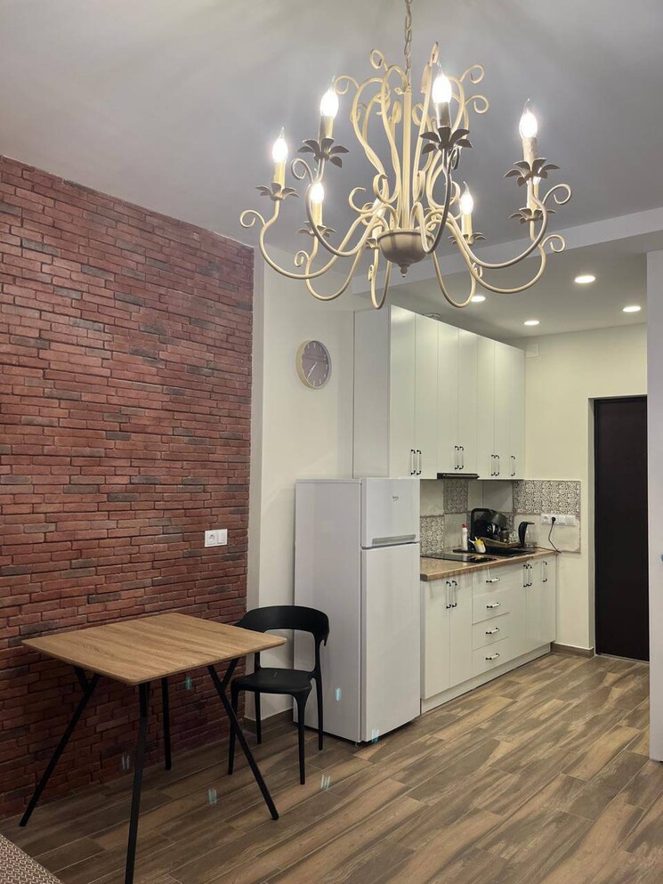 Room, shanti niketan 4 Bedroom 400 Sq.Yd. Builder Floor In Shanti Niketan Delhi 9080501