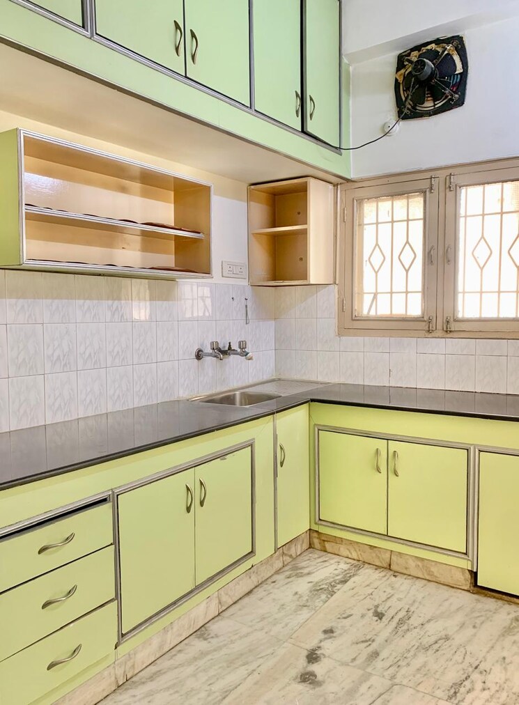 Kitchen, west marredpally 3 Bedroom 1850 Sq.Ft. Apartment In West Marredpally Hyderabad 9080557