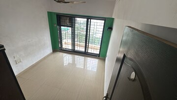 Room in 2 BHK Apartment at MAYFAIR SYMPHONY SPRINGS CHS LTD, Vikhroli West – for Rent