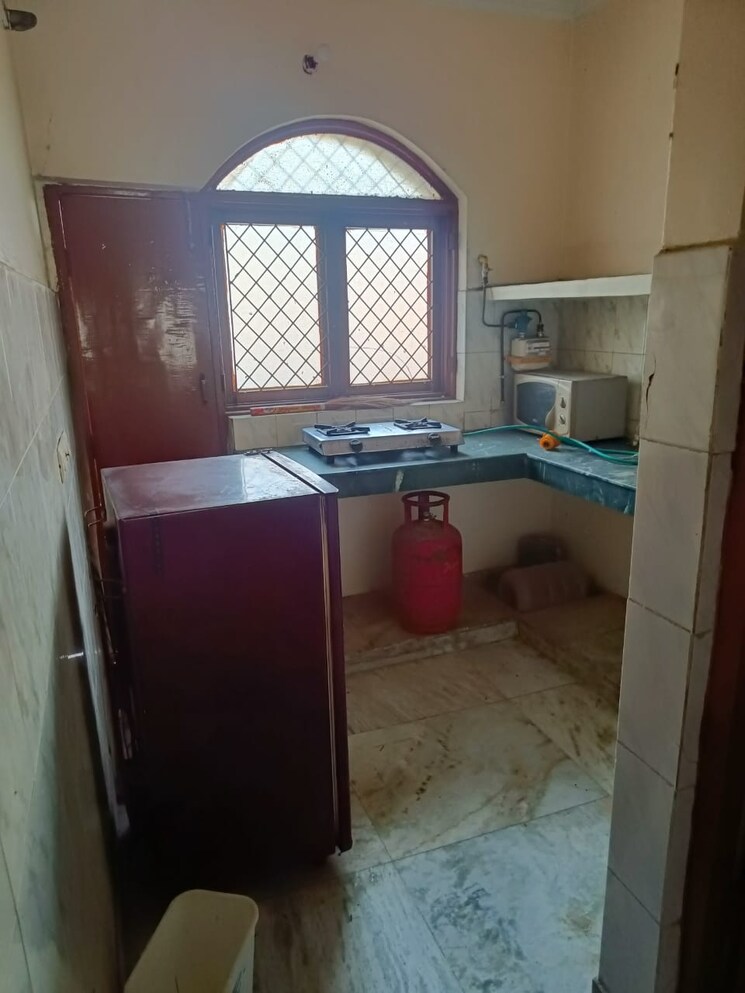 Kitchen, govindpuri 2 Bedroom 810 Sq.Ft. Builder Floor In Govindpuri Delhi 9080667