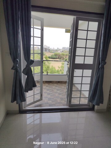 Room in 3 BHK Apartment at Omkar Nagar – for Rent