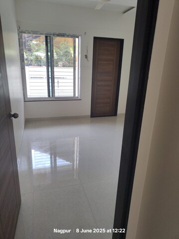 Room in 3 BHK Apartment at Omkar Nagar – for Rent