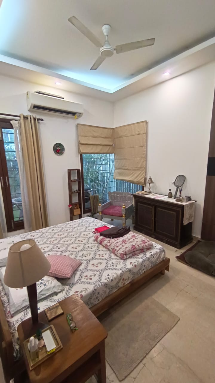 3 BHK Builder Floor For Rent in Panchsheel Park