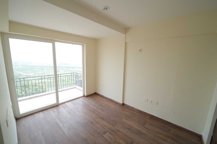 Room, presithum-phase-ii 3 Bedroom 1440 Sq.Ft. Apartment In Sector 25 Yamuna Expressway Greater Noida 9080701