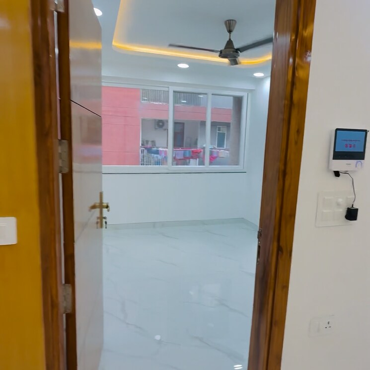 undefined, green park extension 4 Bedroom 300 Sq.Yd. Builder Floor In Green Park Extension Delhi 9080699