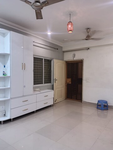 Living Room in 2.5 BHK Apartment at KW Srishti Phase II, Raj Nagar Extension – for Rent
