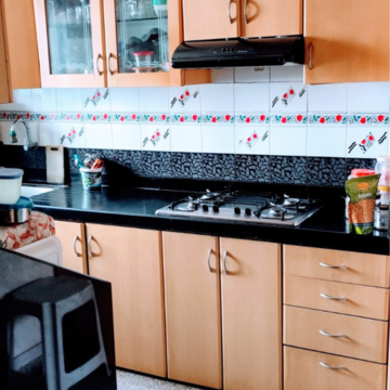 Kitchen in 2.5 BHK Apartment at Ashoka Tower Andheri, Versova – for Rent